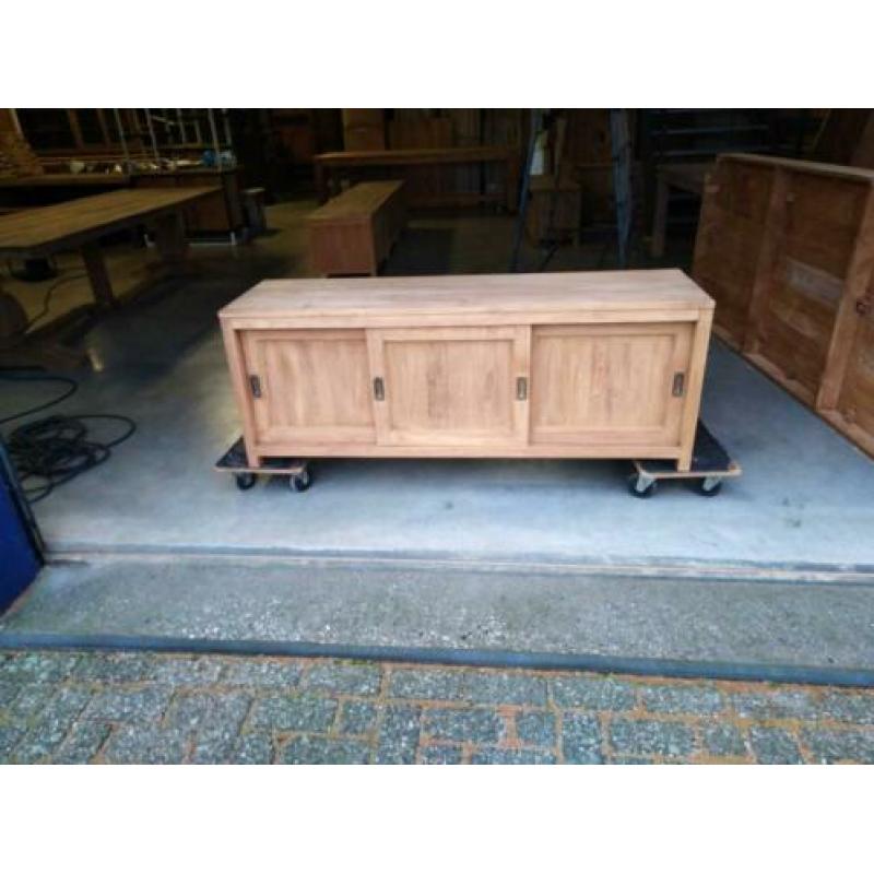 Teak Dressoir 160cm Showroommodel