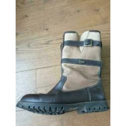 Human Nature outdoor boots 39