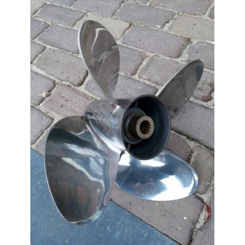 Evinrude Johnson RVS 4 blads propeller RENEGADE