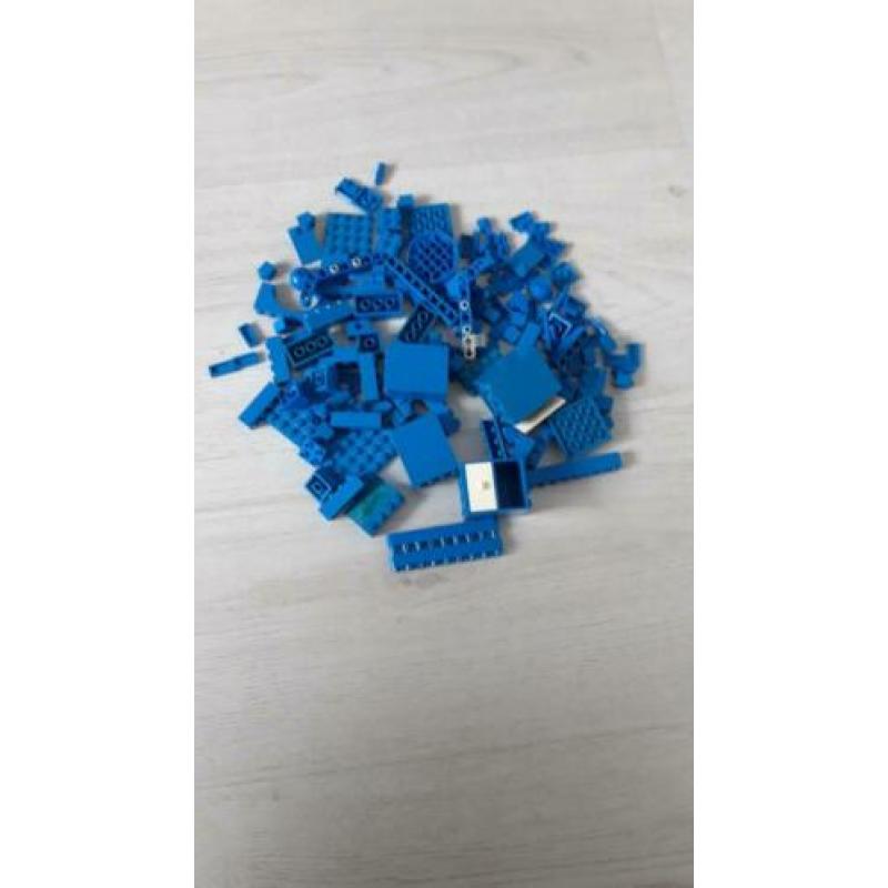 Lego. ongeveer 1350 stuks