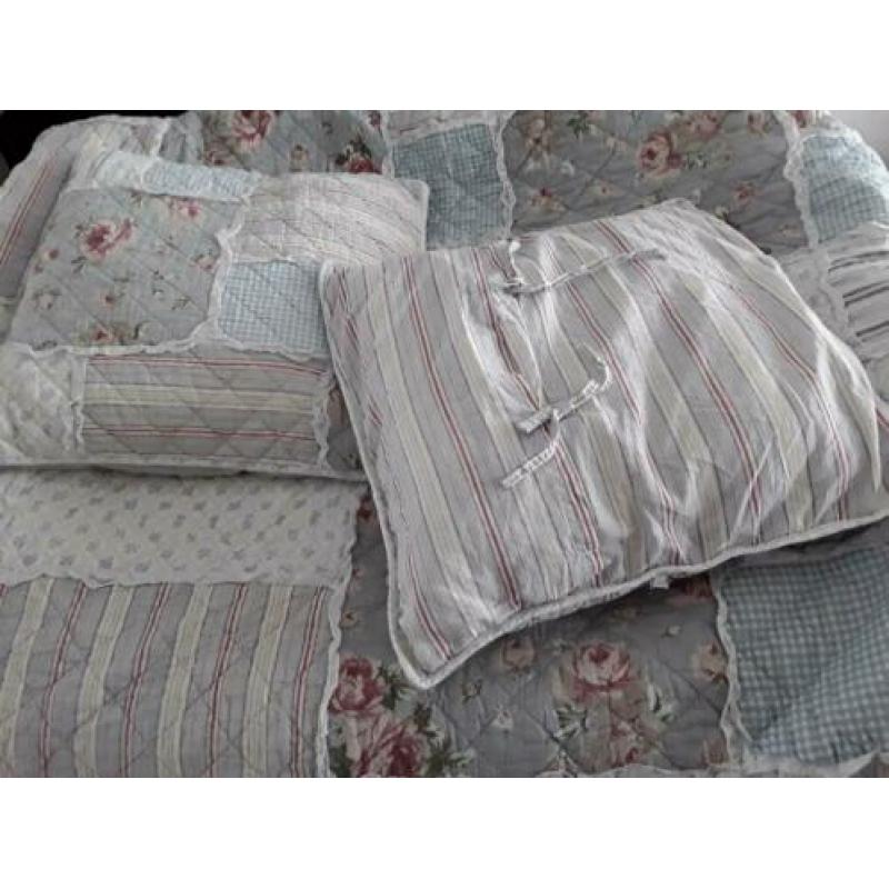 Brocante Set Clayre&Eef Grote Sprei Quilt + 2 Kussens