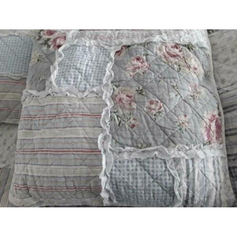 Brocante Set Clayre&Eef Grote Sprei Quilt + 2 Kussens