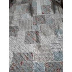 Brocante Set Clayre&Eef Grote Sprei Quilt + 2 Kussens