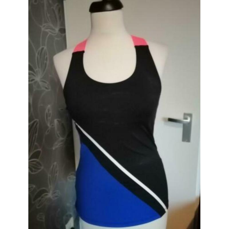 Mango sport top zgan maatje S