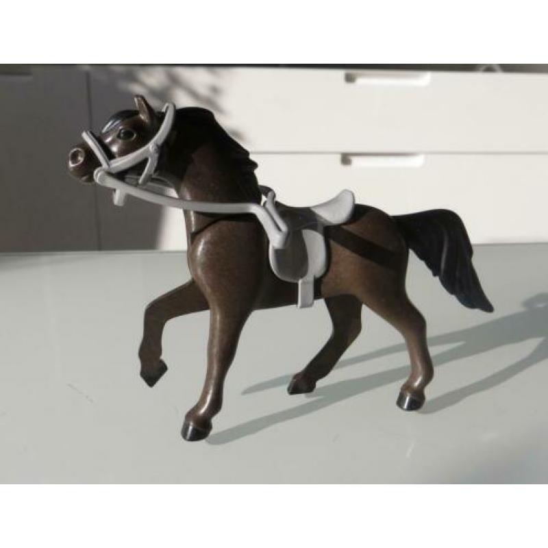 Playmobil Country 5112 Arabisch renpaard met paardenbox