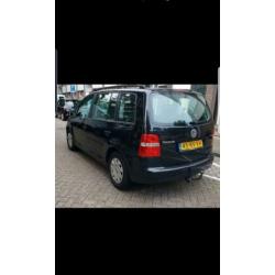 Volkswagen Touran 1.6 85KW 2005 Zwart