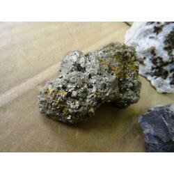 7 Ruwe clusters, diverse mineralen