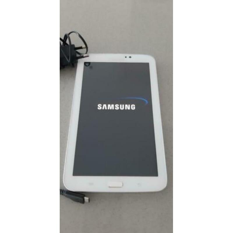 Samsung Galaxy tab 3 wit 8GB 7 inch