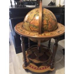 Antieke bar globe drank wereldbol barglobe globebar minibar