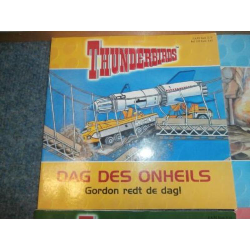 boek voor de verzamelaar thunderbirds uit de jaren 60 antiek