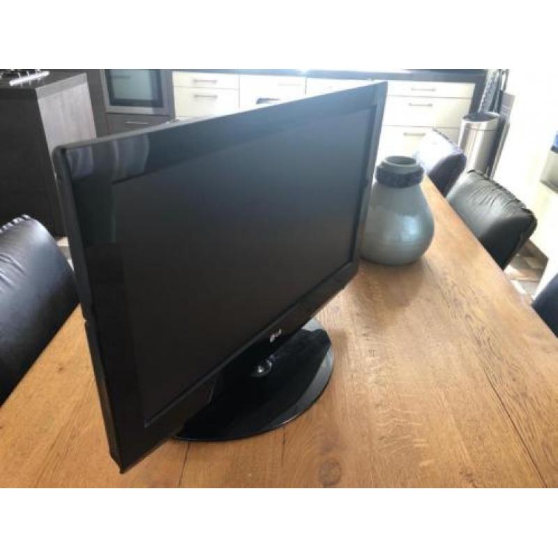 LG televisie 26 inch, igst