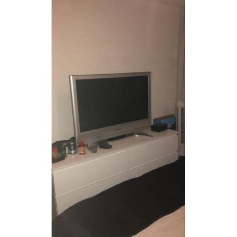 Panasonic televisie 42 inch h- 42pv45eh moet snel weg