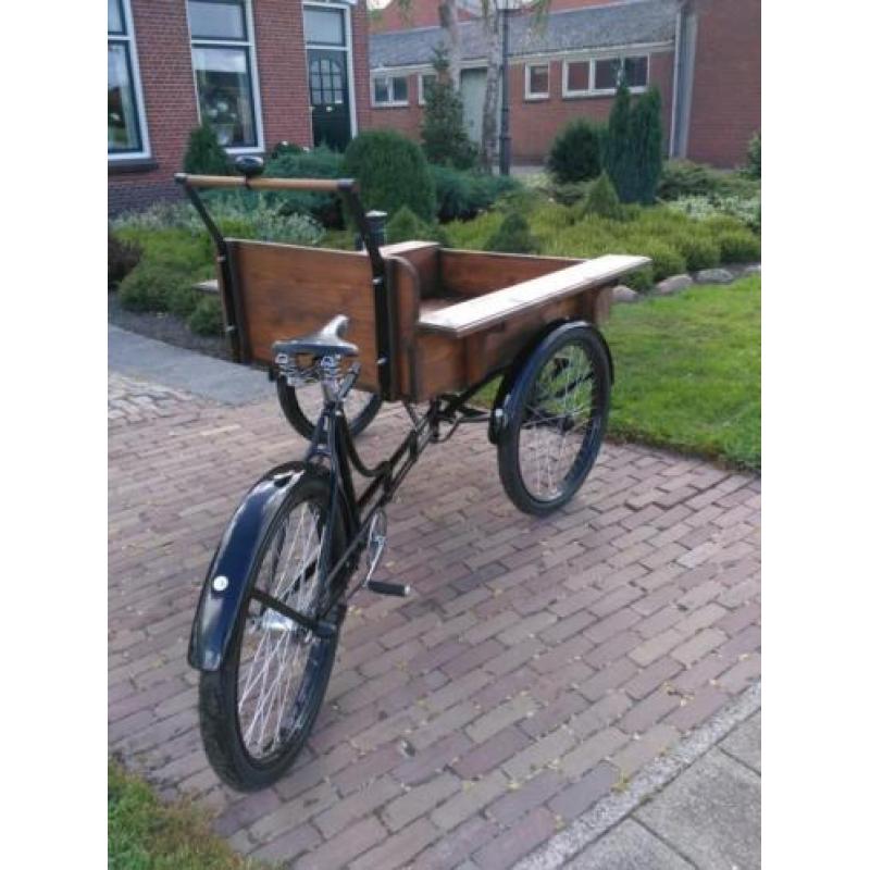 Te koop mooie gerestaureerde oude bakfiets