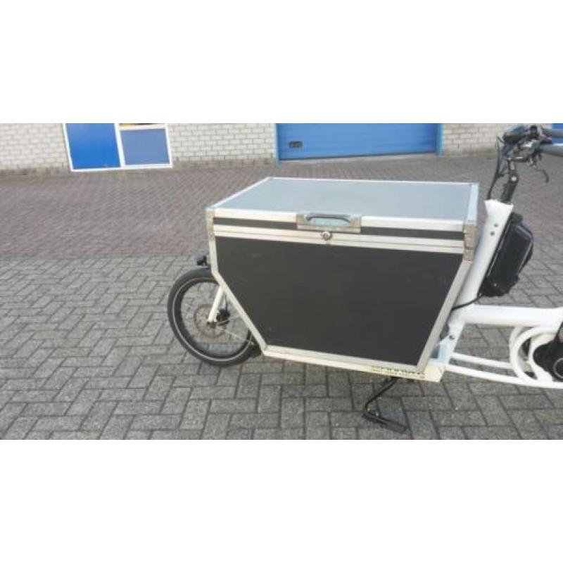 Urban Arrow Denting Flightcase Cargo L elektrische bakfiets