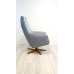 Relaxstoel Pure met hocker showmodel