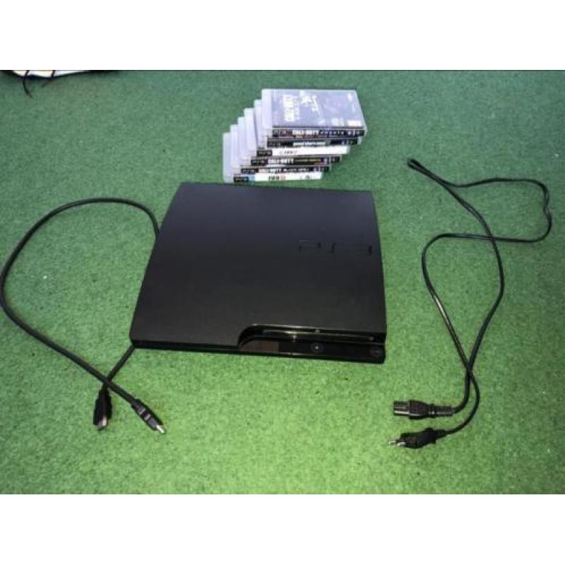 Playstation 3 met 2 controllers en 6 spellen